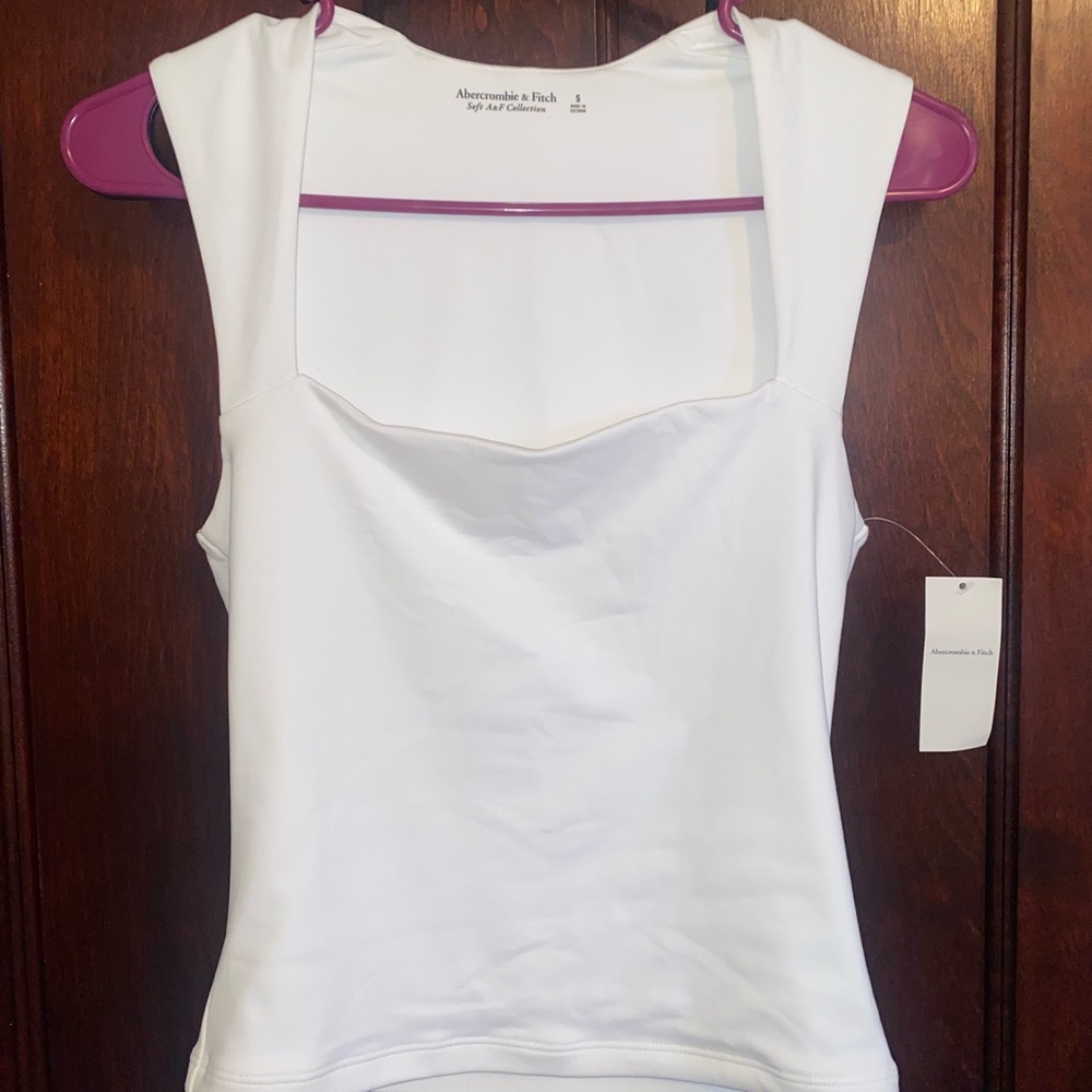 Abercrombie NWT Tank
